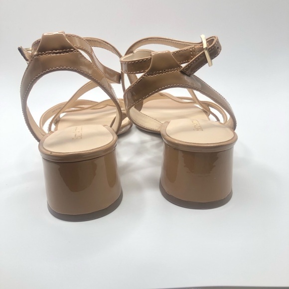Enzo Angiolini Tan Patent Leather Strappy Sandals with Round Heel Size 8M - Picture 4 of 9